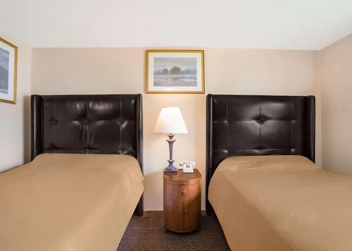 Knights Inn Endwell