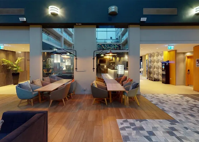 Holiday Inn Milton Keynes Central By Ihg