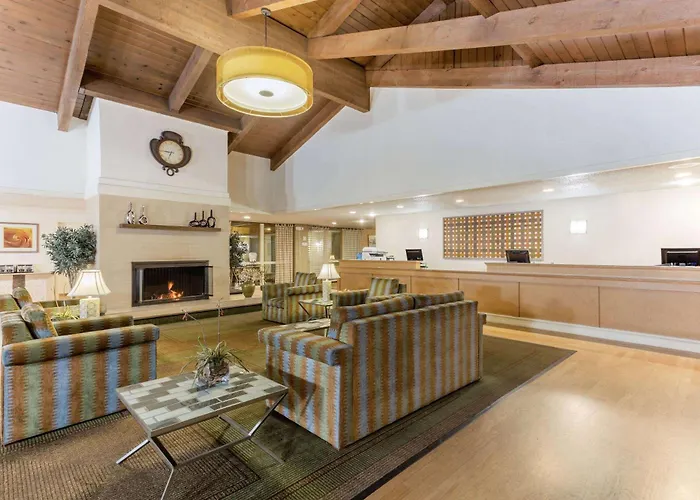 La Quinta By Wyndham Redding