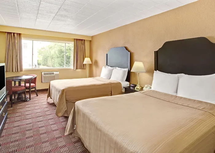 Howard Johnson By Wyndham Pikesville