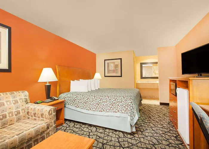 Days Inn By Wyndham Centerville