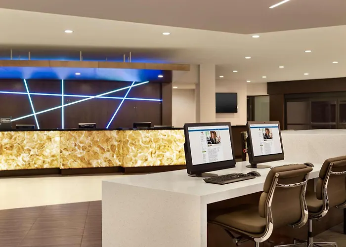 Doubletree By Hilton Hotel Toronto Airport West