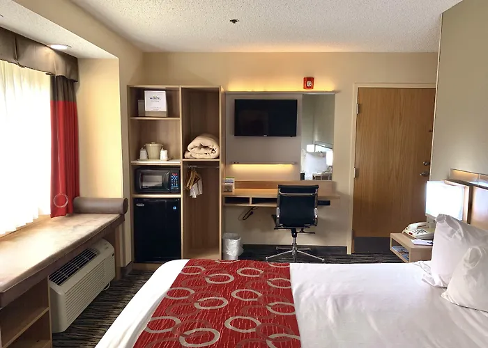 Microtel Inn & Suites By Wyndham Charleston