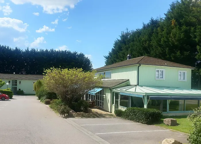 Brit Hotel Essentiel Limoges Nord Calme, Parking Gratuit, Acces Rapide A20