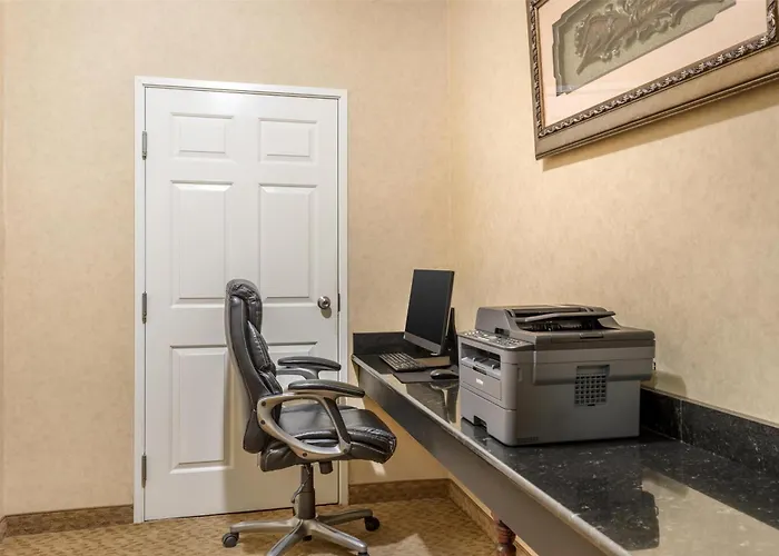Best Western Plus Valdosta Hotel & Suites