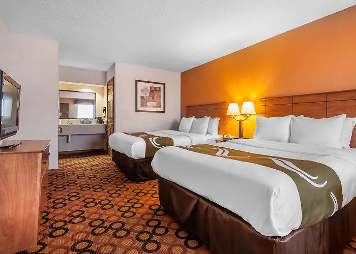 Quality Inn & Suites Owasso Us-169