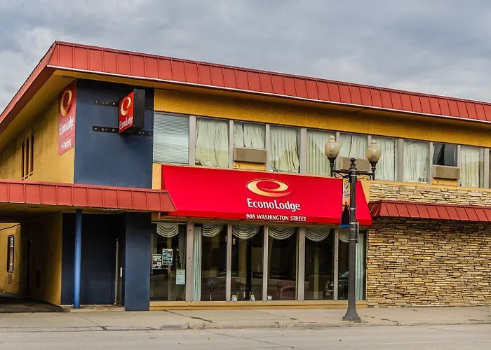 Days Inn By Wyndham Manitowoc