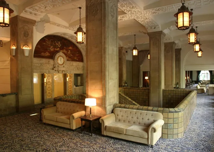Hotel New Grand