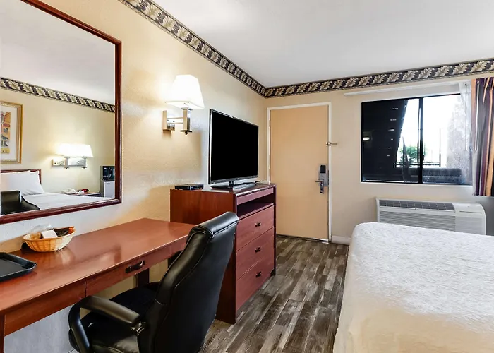 Knights Inn Madera