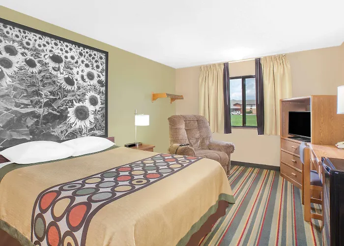 Super 8 By Wyndham Mt Pleasant