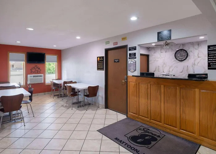 Super 8 By Wyndham Mattoon