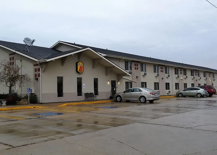 Super 8 By Wyndham Keokuk