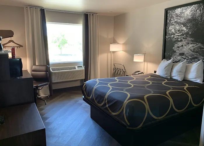 Greeley Valley Lodge