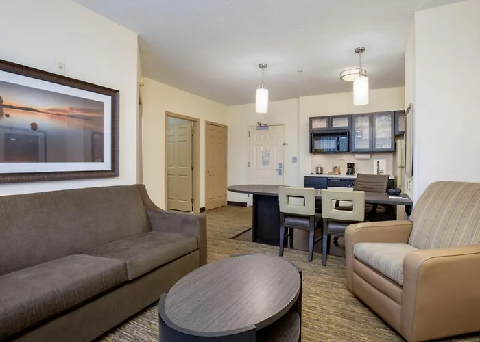 Mainstay Suites- Kansas City Overland Park