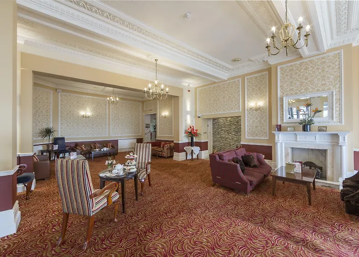 Muthu Westcliff Hotel (Near London Southend Airport)