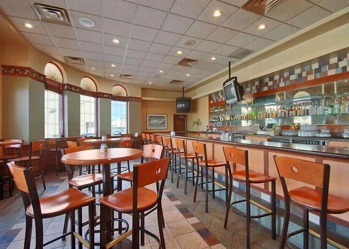 Ramada By Wyndham Hammond Hotel & Conference Center