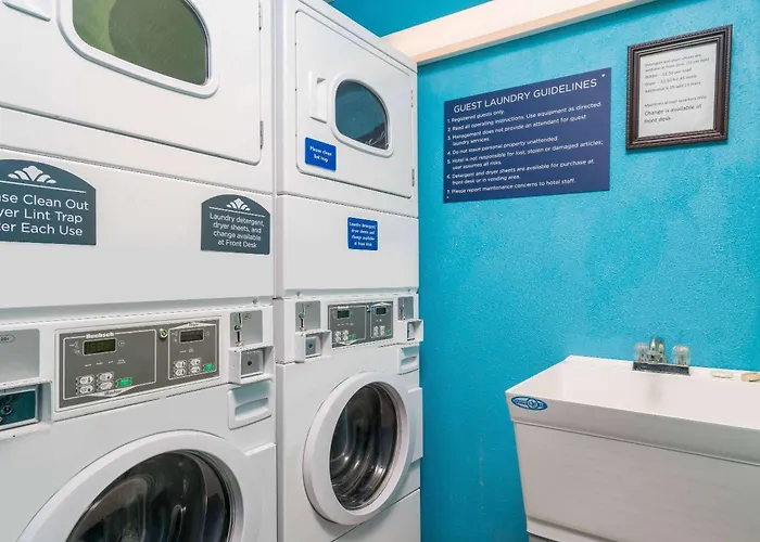 Microtel Inn & Suites By Wyndham Rochester North Mayo Clinic