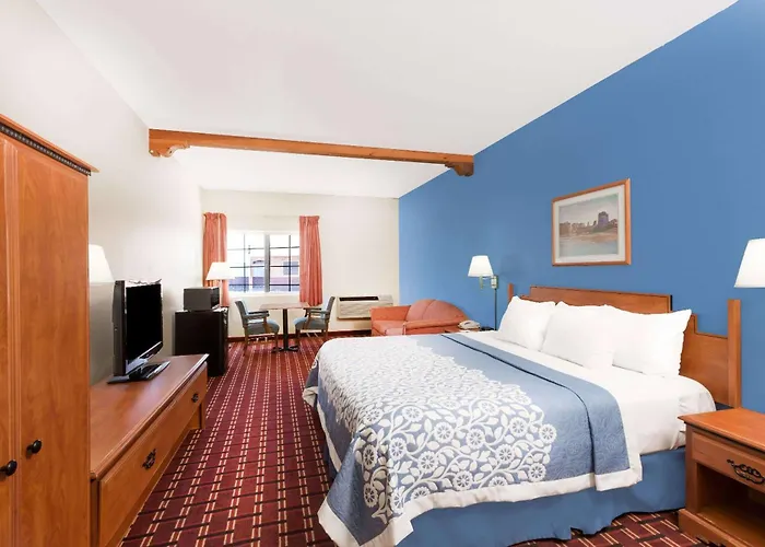 Days Inn & Suites By Wyndham Lordsburg