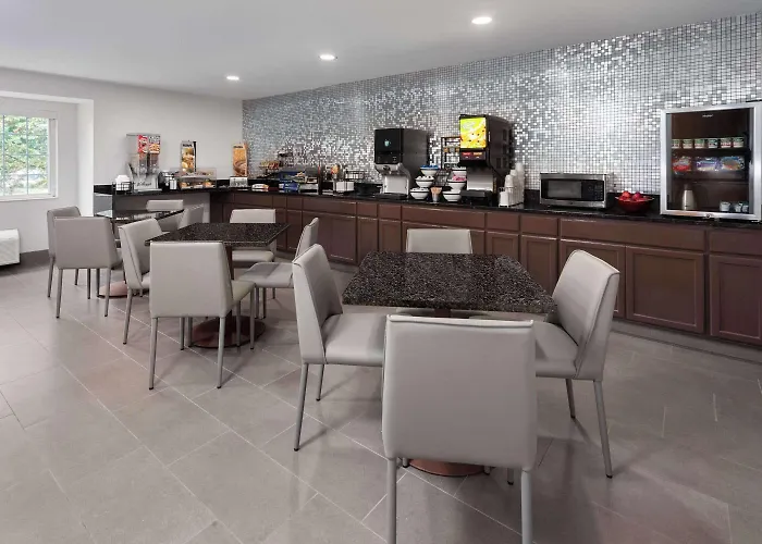 Microtel Inn By Wyndham Janesville