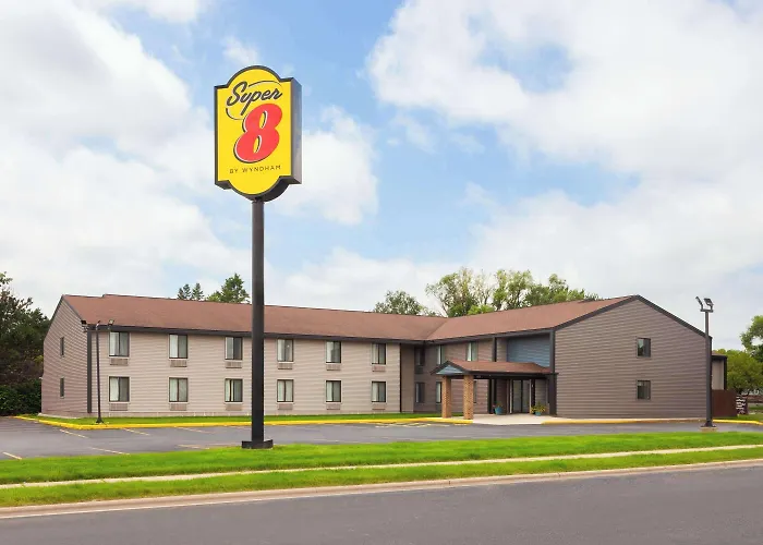 Super 8 By Wyndham Sun Prairie/Madison E