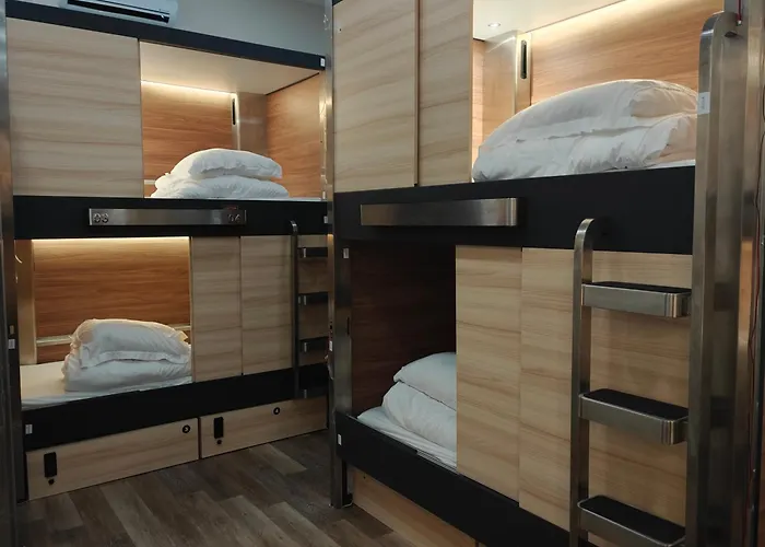 I Street Capsule Hostel