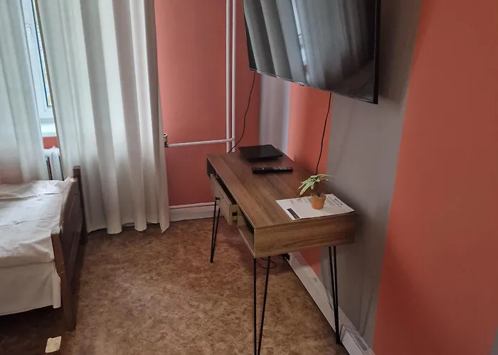 Hostel J17