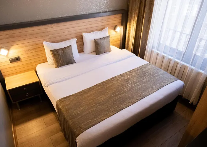 Çağ Otel