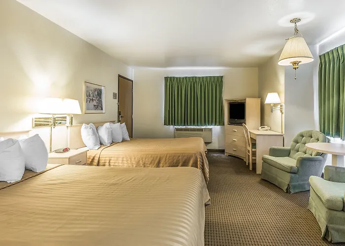 Country Inn & Suites By Radisson, Monterey Beachfront-Marina, Ca