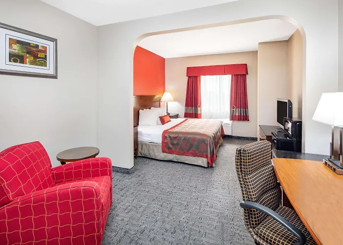 Ramada By Wyndham Alpharetta Atlanta North