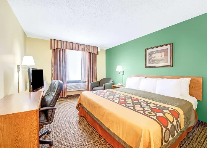 Super 8 By Wyndham Mckinney/Plano Area