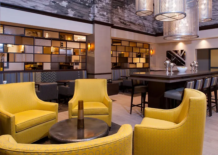 Shelton Cheap Hotels