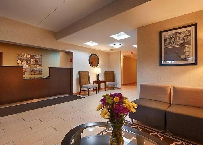 Days Inn By Wyndham Indiana Benjamin Franklin Highway