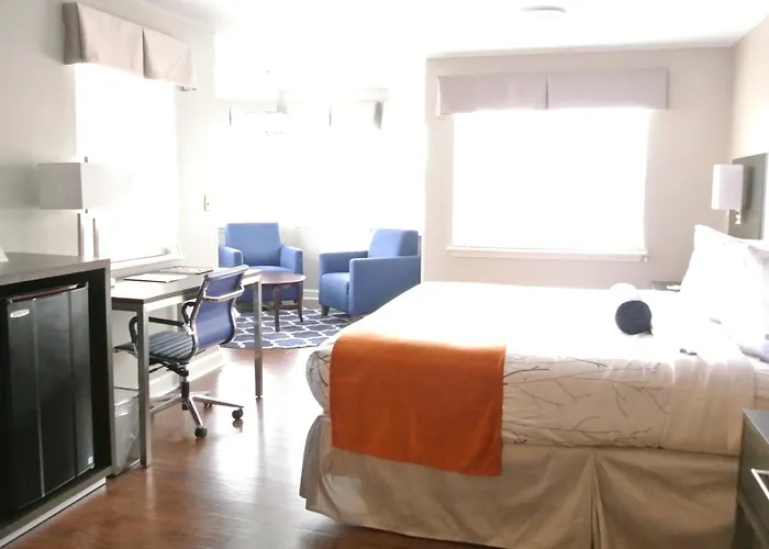 Guesthouse Inn & Suites Lexington