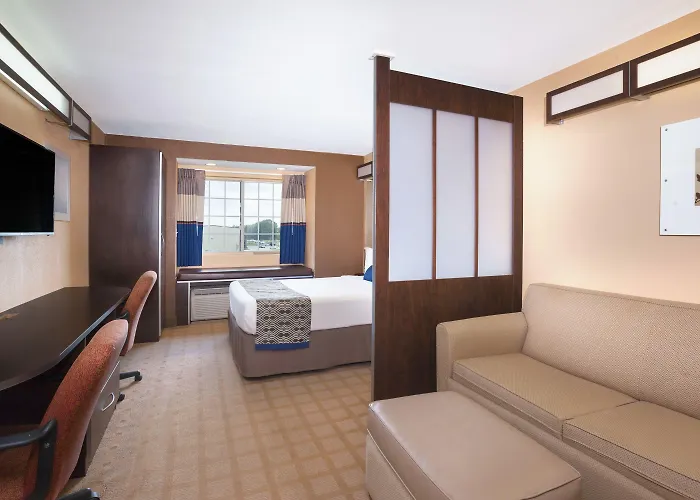 Microtel Inn And Suites Lafayette