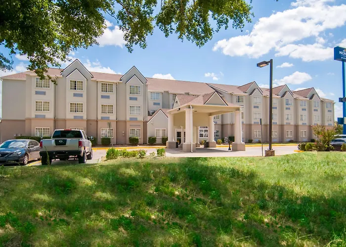 Microtel Inn And Suites Lafayette