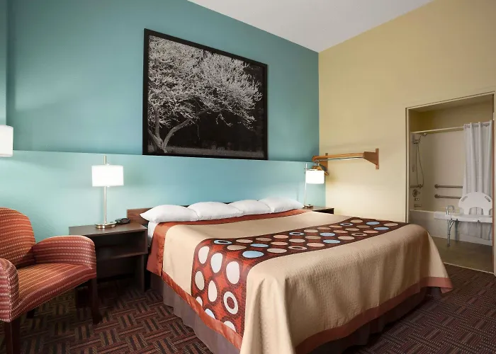 Super 8 By Wyndham Marion