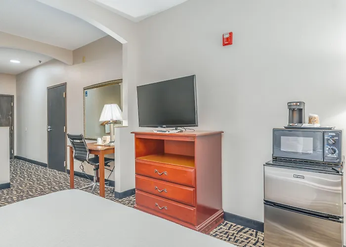 Days Inn By Wyndham Coliseum Montgomery Al