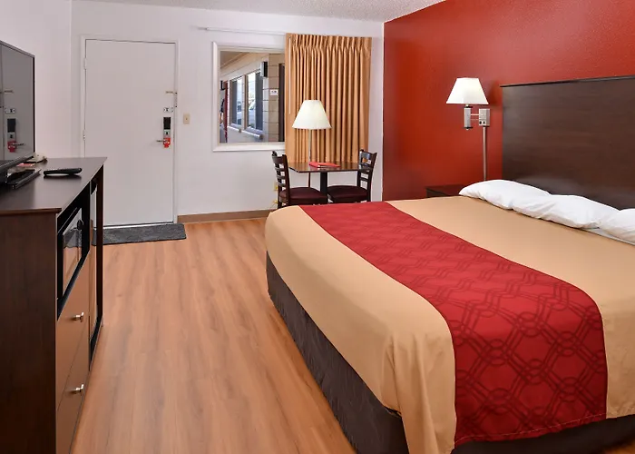 Bend Inn & Suites
