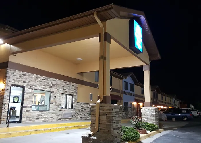 Americas Best Value Inn & Suites Harrisonville