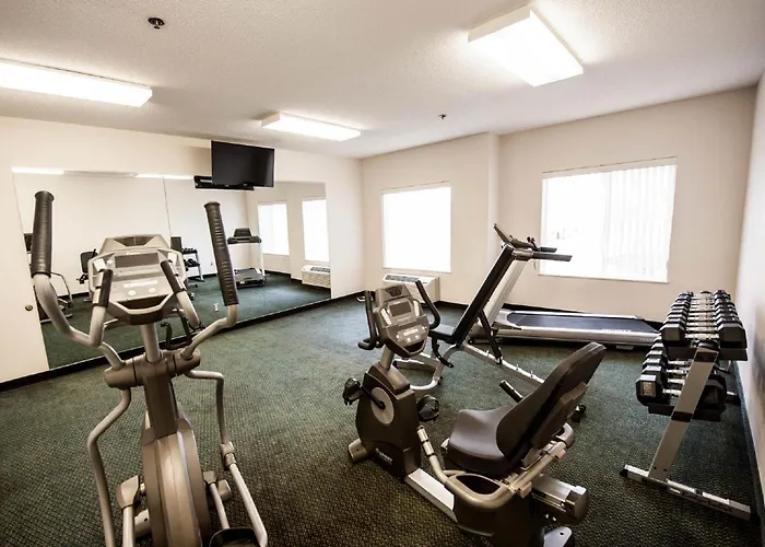 Greystone Inn & Suites