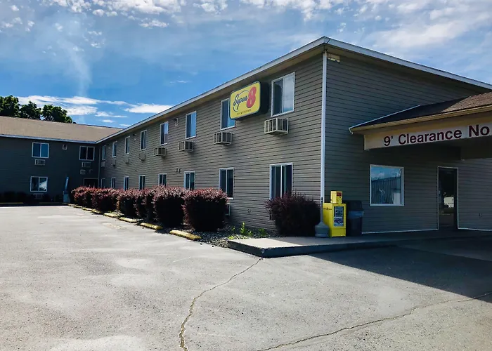 Super 8 By Wyndham Lewiston