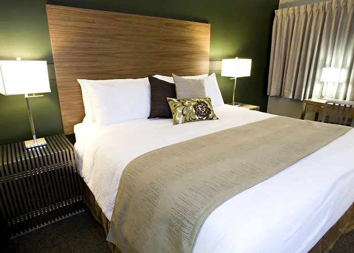 Heritage Inn Hotel & Convention Centre - Moose Jaw