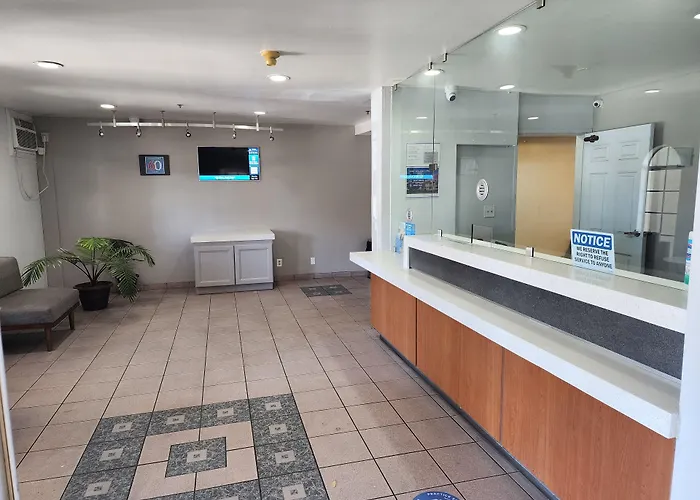 Barstow Hotels