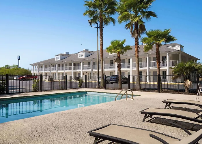 Baymont By Wyndham Kingsland