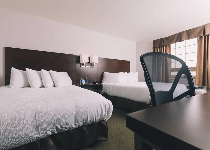 Service Plus Inns And Suites