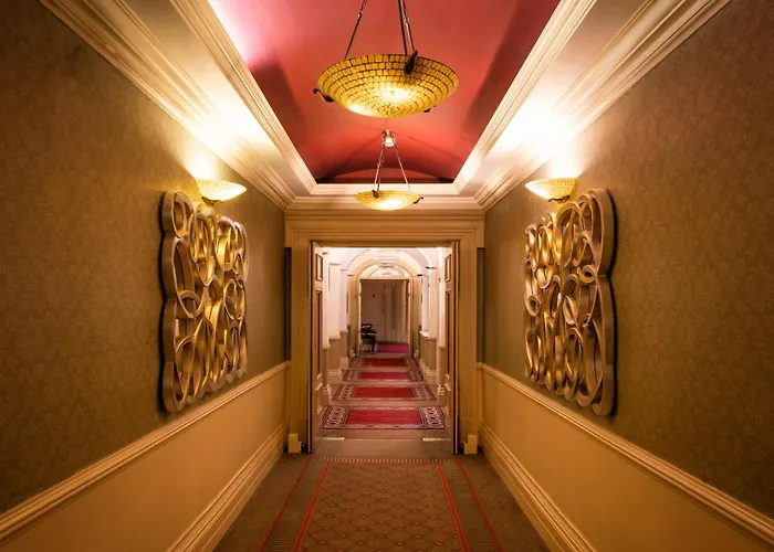 Castle Hotel Macroom