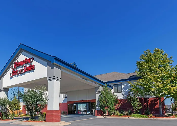 Hampton Inn & Suites Tulsa-Woodland Hills