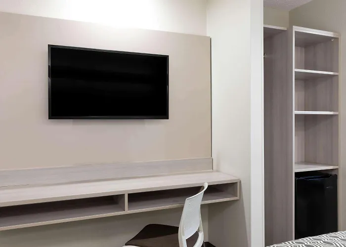 Microtel Inn & Suites By Wyndham Atlanta Buckhead Area