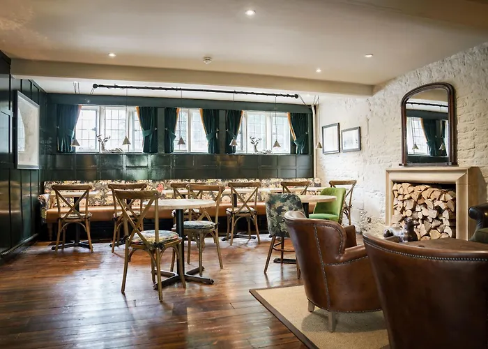 The Bear Of Rodborough Hotel