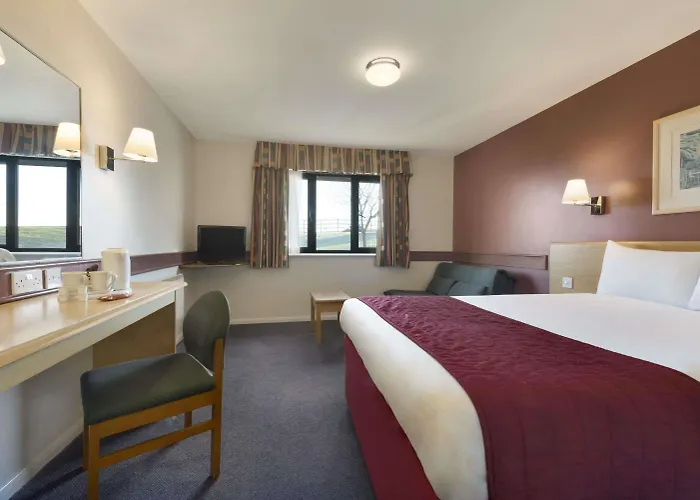 Days Inn By Wyndham Membury M4